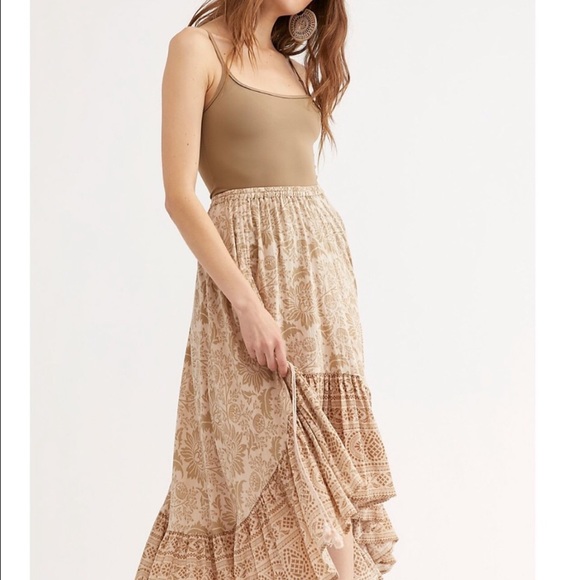 Lioness Ruched Maxi Skirt / Smoky - Picture 4 of 12